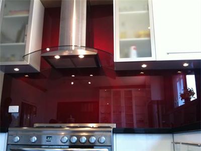 Kính màu ốp bếp -Đỏ Ruby