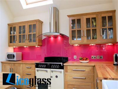 Kính màu ốp bếp - Màu hồng Licoglass